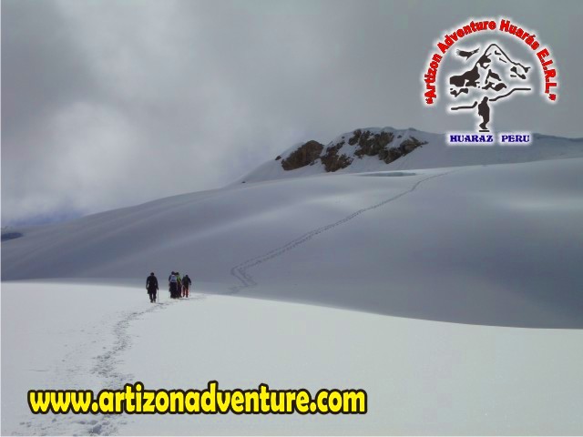 Nevado Ishinca - Escalada Cordillera Blanca